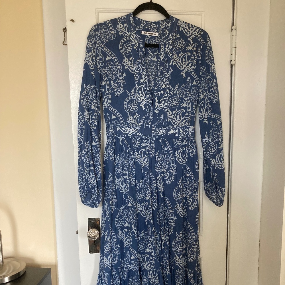 Reformation Delilah dress, blue paisley, size 4 - Picture 2 of 5